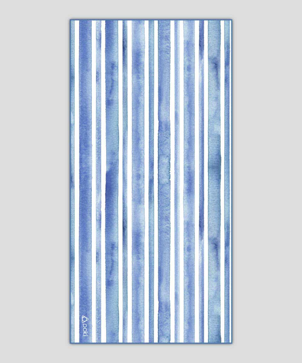 水彩條紋快乾多用途毛巾，藍色條紋設計，輕便易收納，適合旅行和戶外活動。