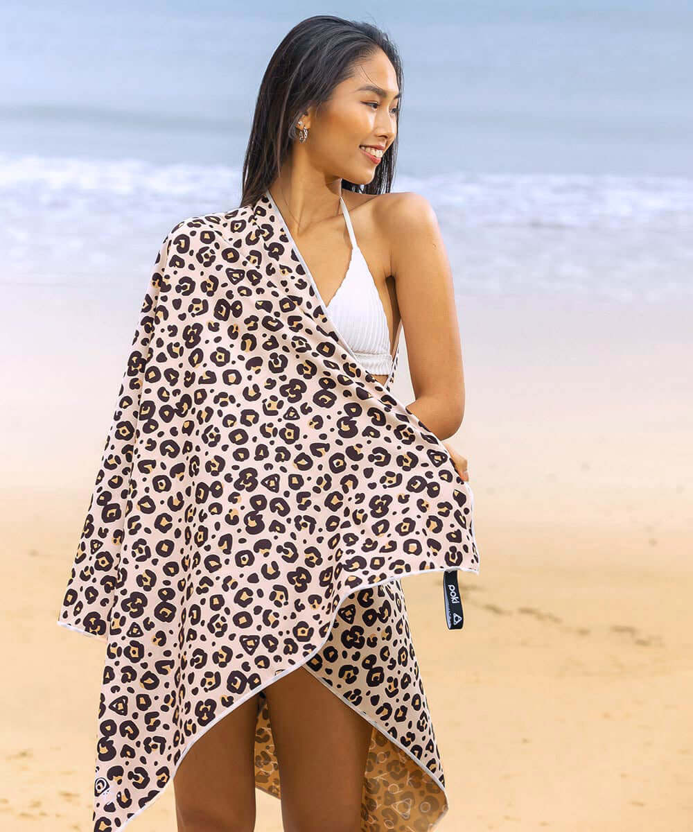 豹紋快乾多用途毛巾，適合海灘和旅行的輕便設計，吸水性強，柔軟舒適