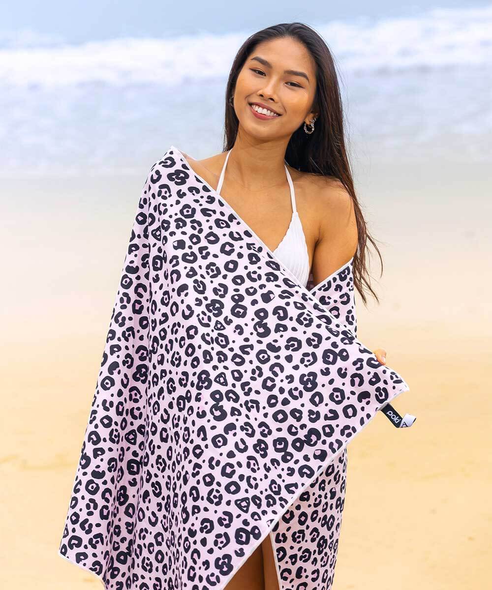 時尚豹紋便攜快乾毛巾，適合海灘和戶外活動，柔軟舒適，吸水性強